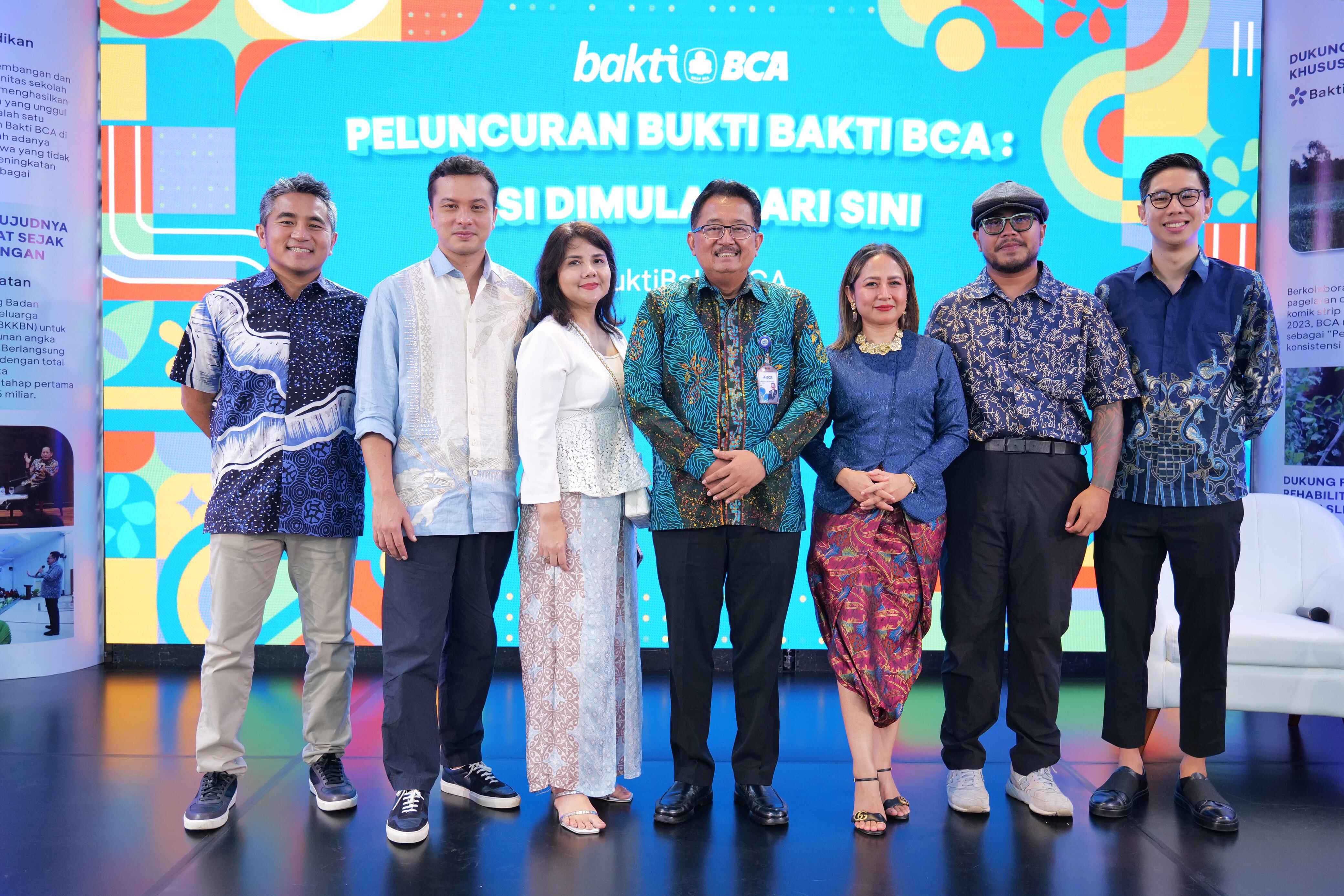 Foto Siaran Pers - Komitmen Berbakti untuk Indonesia, BCA Kenalkan Nicholas Saputra sebagai Duta Bakti BCA (2).jpeg